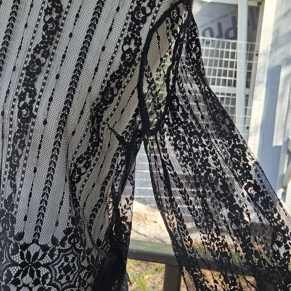 H&M Divided Sheer Black Lace LS Top Scalloped Hem Blouse Size 2 Goth Layering